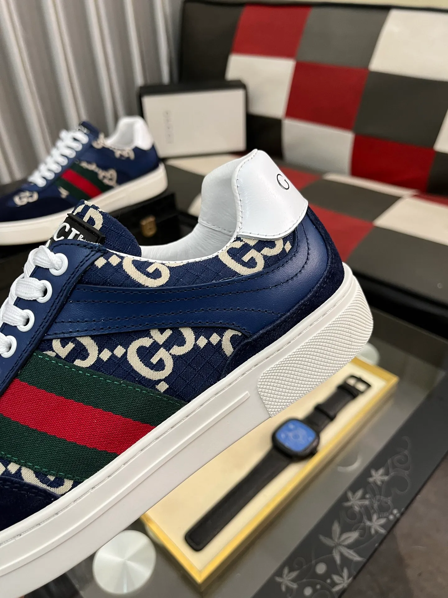 Men's Men's Shoes 💰440 ⌚️⌚️[GUCCI] Gucci men's casual shoes are absolutely popular 🔥The ultimate matching item for trendy men! The charm of super texture is irresistible, the main recommendation, the flower leather color is bright! The upper is made of high-quality brand printed fabric with cowhide, breathable leather lining and wear-resistant rubber sole, noble and elegant! Extremely comfortable🎁🎁You can be as handsome as you want💪 Available in sizes 38-44 and 5️⃣colors